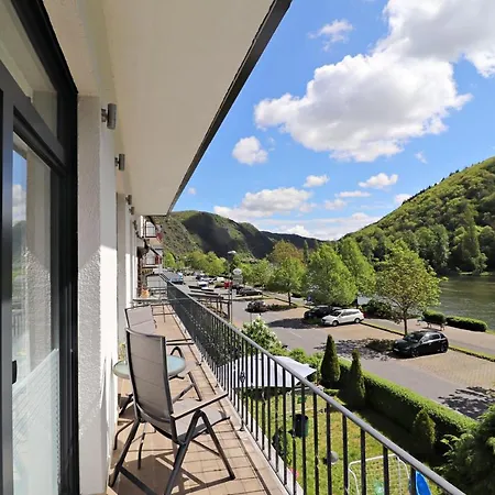 Haus Mosel Apartment Klotten Exterior photo