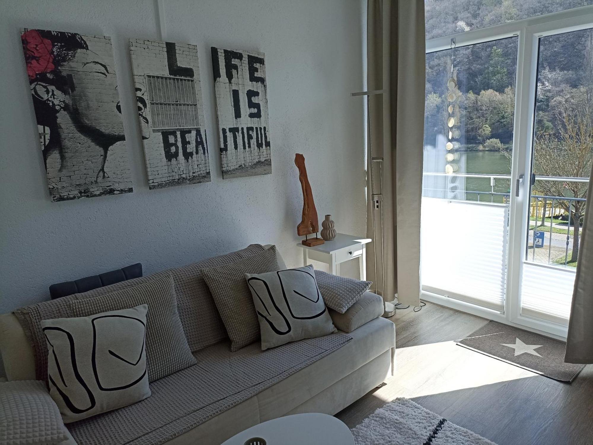 Haus Mosel Homestay *
